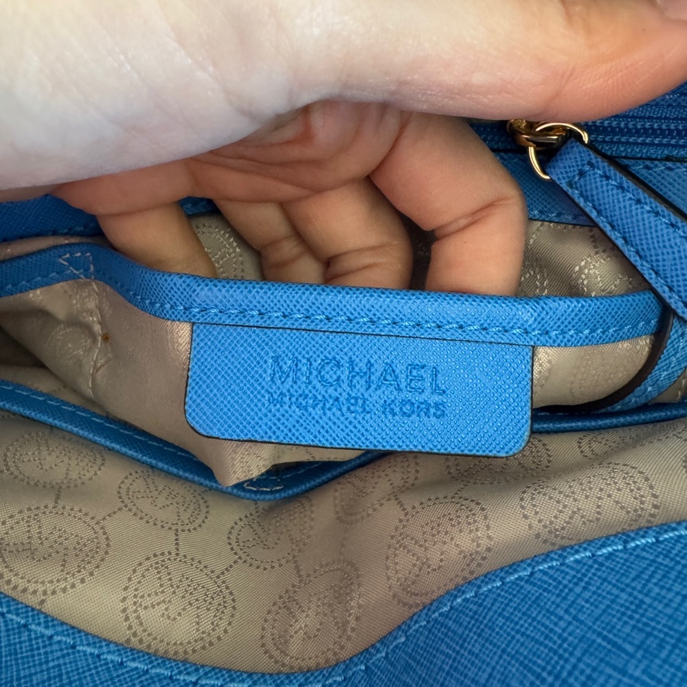 Michael Kors Hamilton Large Blue Saffiano Leather Tote Bag - Picture 4 of 7